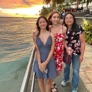 Meet your Posher, Posh